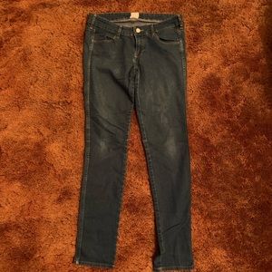 Skinny low waist jeans